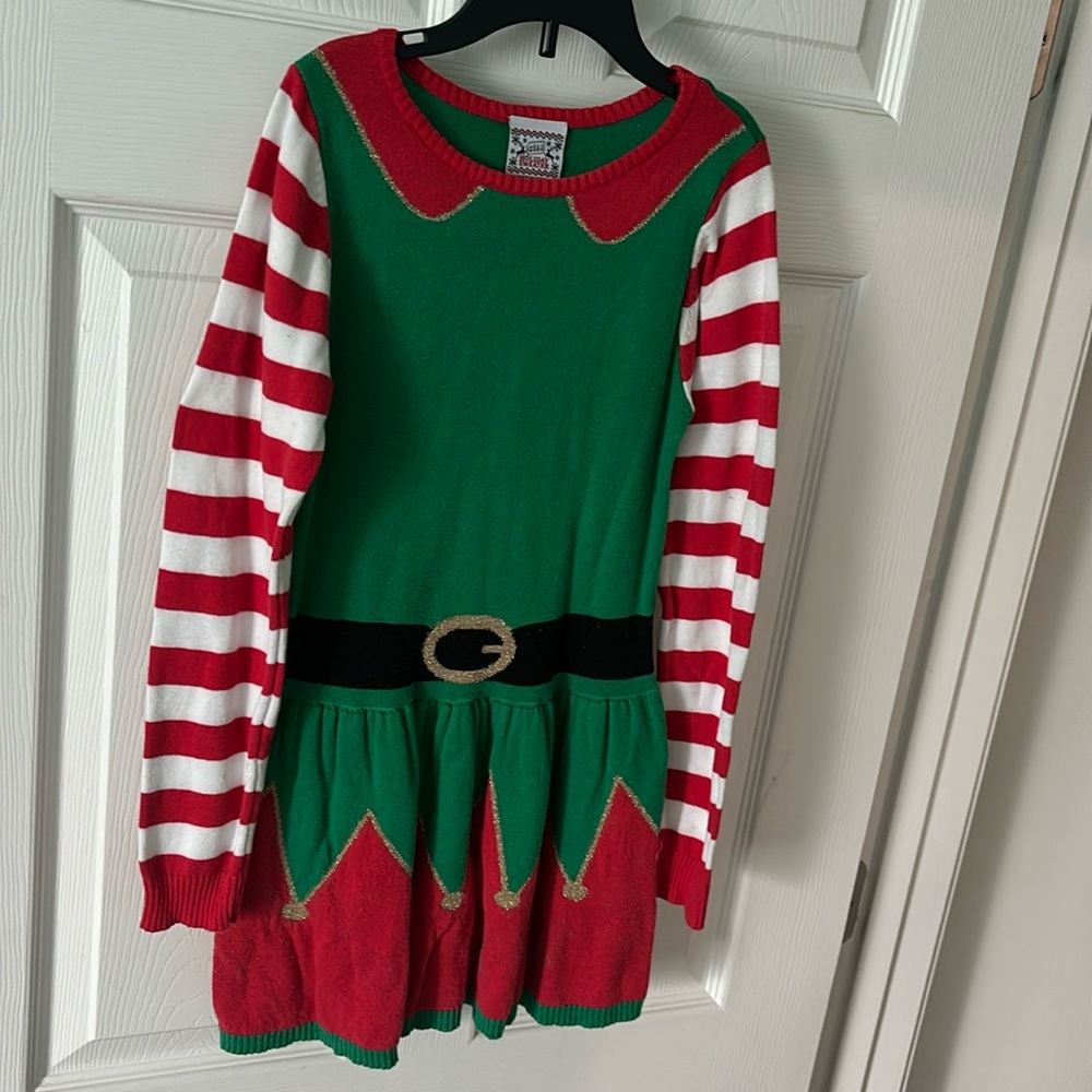 Girls size Small (6/7) Elf sweater dress.
